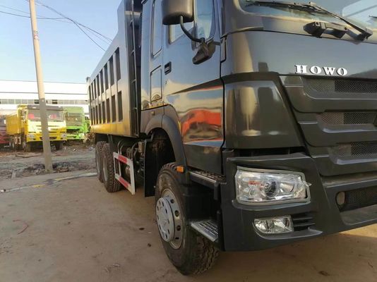 Conception de pneus radiaux Sinotruk HOWO 6*4 Camion à décharge pour le transport de marchandises lourdes et ≤5 sièges