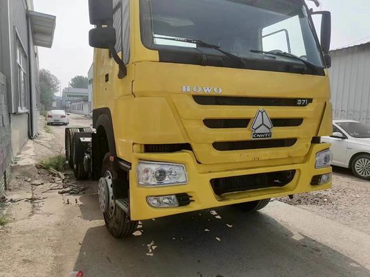 Camion tracteur Sinotruk 6*4 couleur jaune utilisé à partir de la capacité du moteur 6-8L
