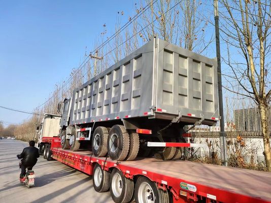 Shacman F3000 certifié GCC 8*4 camion-décharge à bascule avec capacité de moteur 6-8L en gris
