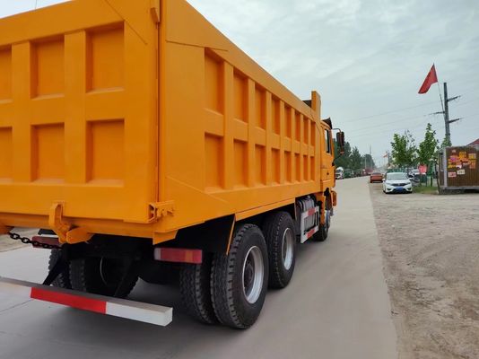 Shacman Orange F3000 camion-décharge avec 10 roues et une capacité de moteur de 6-8L