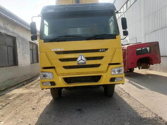8500x2500x3600mm Sinotruk HOWO 6*4 Camion tracteur Camion lourd avec conception de pneus sans tube