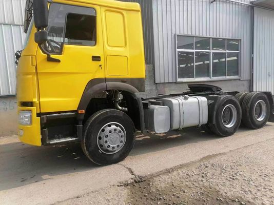 8500x2500x3600mm Sinotruk HOWO 6*4 Camion tracteur Camion lourd avec conception de pneus sans tube