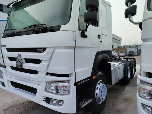 6×4 roue motrice Sinotrck HOWO camion tracteur avec un an de service après-vente