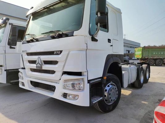 6×4 roue motrice Sinotrck HOWO camion tracteur avec un an de service après-vente