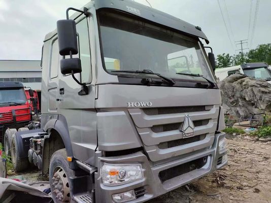Sinotruk HOWO 6*4 Camion tracteur avec certification pneumatique GCC et 351-450 chevaux