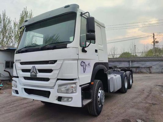 HOWO 6X4 Camion tracteur 371-430HP avec conception de pneu radiale et transmission manuelle