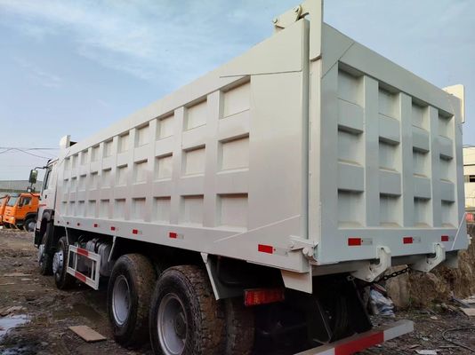 8×4 roues motrices camion à bascule HOWO E7 camion à décharge avec transmission manuelle