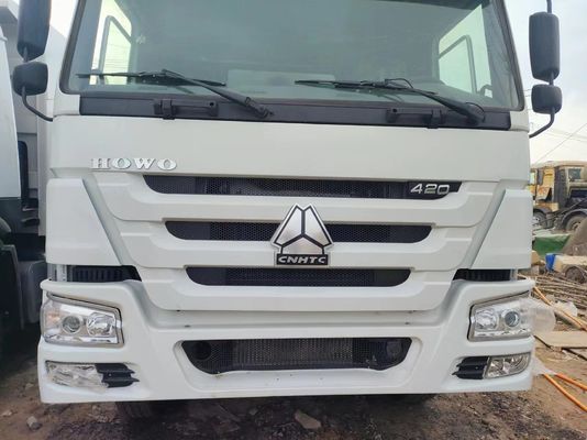 8×4 roues motrices camion à bascule HOWO E7 camion à décharge avec transmission manuelle