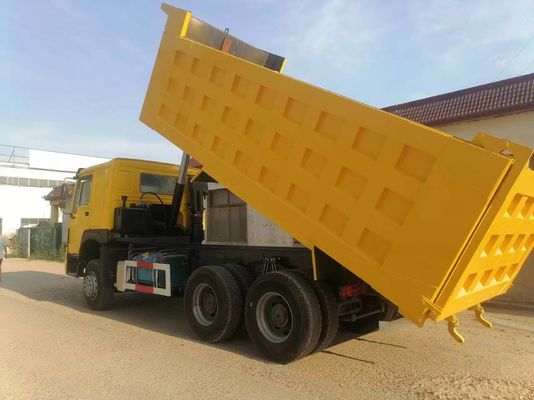 Truck Sinotruck jaune HOWO 6*4 Truck diesel 351-450hp Style de levage avant Truck d'occasion