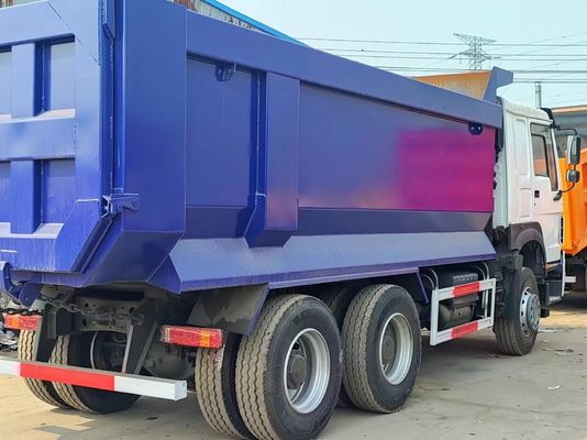 10 pneus Blanc U-type camion à ordures Sinotruck HOWO 6*4 en blanc et bleu pour sièges ≤5