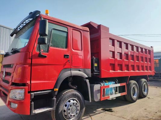 Sinotruck HOWO 6*4 Camion de décharge en 371 ch HC16 à double essieu arrière