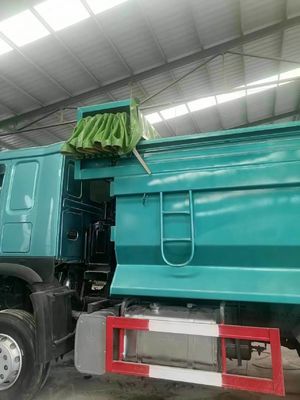 351-450 ch Transmission manuelle Sinotruck HOWO 6*4 Camion à décharge avec boîte d'emballage de type U