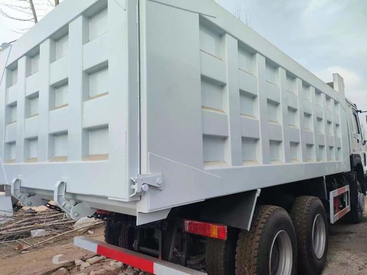 Truc à grande capacité HOWO 6X4 lourd avec 18 mètres cubes et 351-450 chevaux