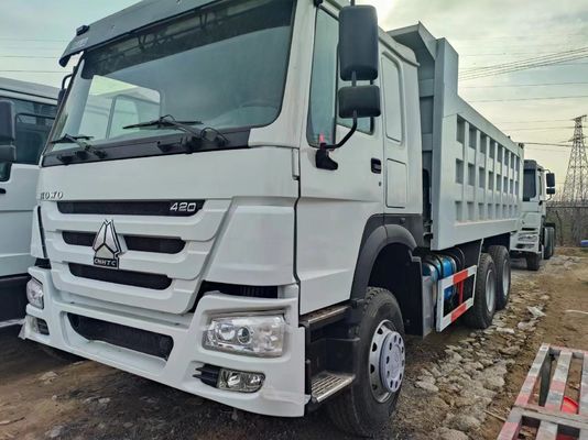 Truc à grande capacité HOWO 6X4 lourd avec 18 mètres cubes et 351-450 chevaux