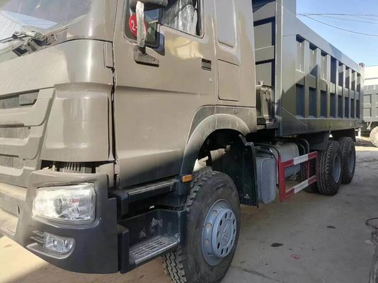 Camion de décharge de style de levage avant utilisé HOWO 6*4 Camion d'occasion Sinotruck de couleur différente