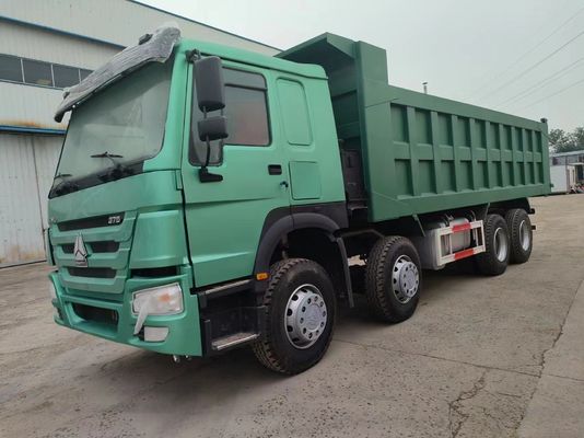 12 pneumatiques Sinotruk HOWO 8*4 camion de décharge camion d'occasion vert avec boîte manuelle