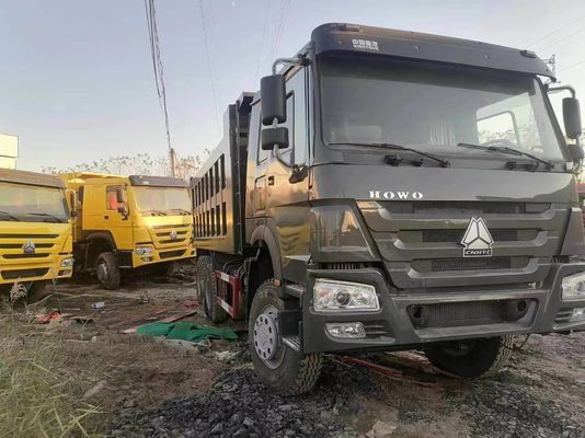 Conception de pneus radiaux Sinotruk HOWO 6*4 Camion à décharge pour le transport de marchandises lourdes et ≤5 sièges