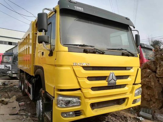 HOWO Sinotruk 460HP camions à essence voiture d'occasion camion à bon carburant 6-8L capacité du moteur