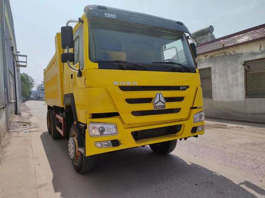 Conception de pneus radiaux Sinotruck HOWO 6*4 Camion de décharge Camion d'occasion 10 pneus Camion à bascule
