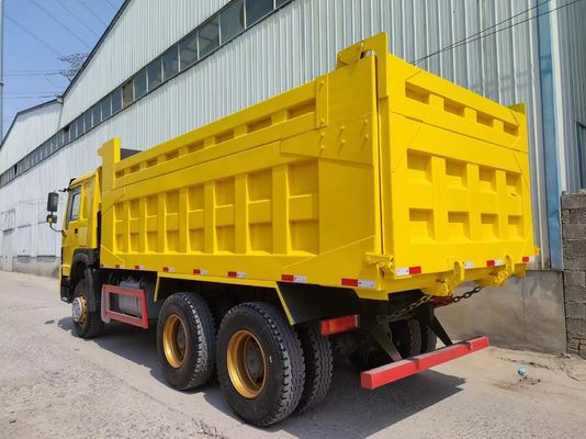 Conception de pneus radiaux Sinotruck HOWO 6*4 Camion de décharge Camion d'occasion 10 pneus Camion à bascule