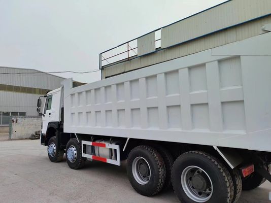 Conception de pneus radiaux 375HP Sinotruk 12 roues HOWO 8*4 camion de décharge pour le transport de blancs