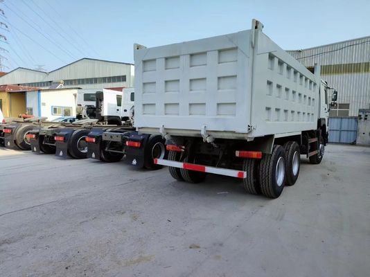 Sinotruk Modèle homme Technologysitrak C7h 6X4 430HP Tracteur camion 90 Pneus Certification ISO