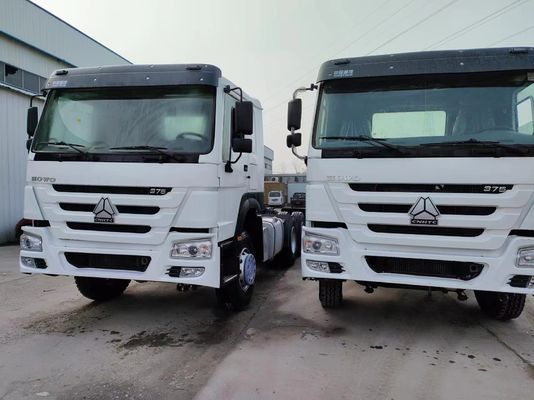 Pneus radiaux Sinotruk C7h 6X4 430HP Tracteur camion Mc11.43-30 avec certification DOT