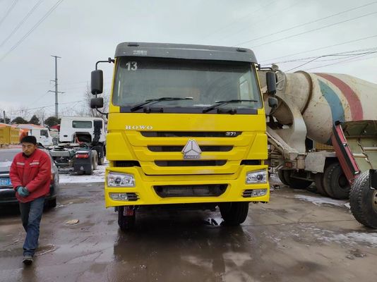 Capacité du moteur 6-8L Sinotruck HOWO 6*4 Camion déchargeur à volant droit Camion d'occasion