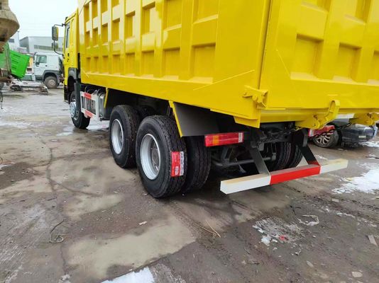 Capacité du moteur 6-8L Sinotruck HOWO 6*4 Camion déchargeur à volant droit Camion d'occasion