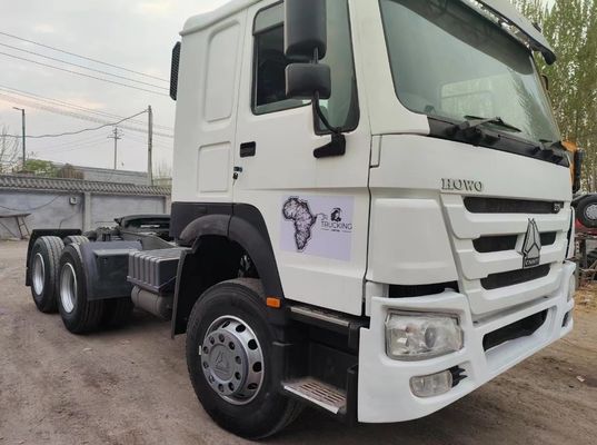 6×4 roue motrice Sinotruck HOWO 371HP Tracteur camion 8,55*2,5*3,5m avec haute durabilité