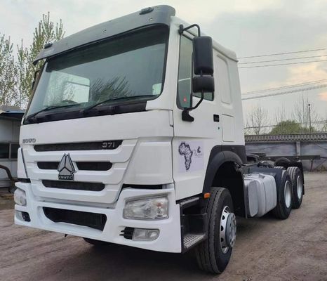 6×4 roue motrice Sinotruck HOWO 371HP Tracteur camion 8,55*2,5*3,5m avec haute durabilité