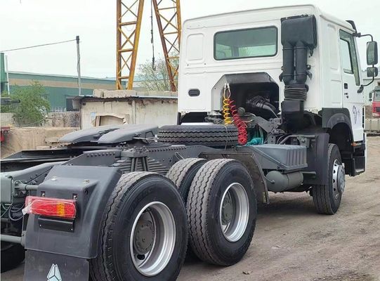 6×4 roue motrice Sinotruck HOWO 371HP Tracteur camion 8,55*2,5*3,5m avec haute durabilité