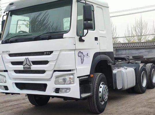6×4 roue motrice Sinotruck HOWO 371HP Tracteur camion 8,55*2,5*3,5m avec haute durabilité