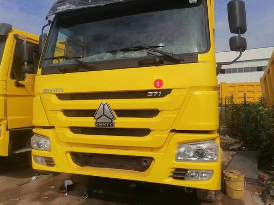 Sinotruck HOWO 6×4 Yellow Dump Truck Secondhand Truck 10 pneus avec une capacité de moteur de 6-8L