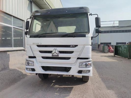 Sinotruk HOWO 6*4 Camion tracteur à droite 6800*2496*2950mm En état d'utilisation