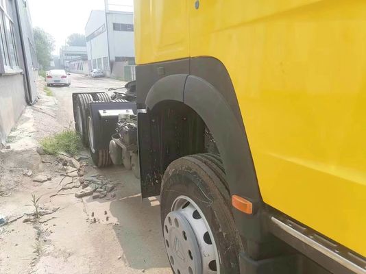 Camion tracteur à haute puissance Sinotruk HOWO avec 6800*2496*2950mm Taille
