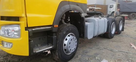 Camion tracteur à haute puissance Sinotruk HOWO avec 6800*2496*2950mm Taille