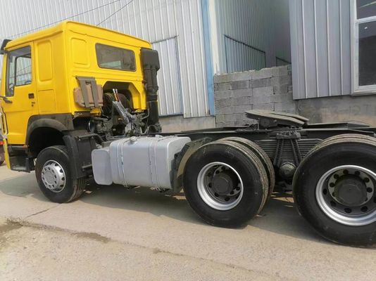 Camion tracteur à haute puissance Sinotruk HOWO avec 6800*2496*2950mm Taille