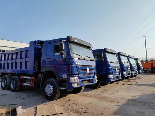 Transmission manuelle de type 6×4 roue motrice Sinotruck HOWO Bleu camion de décharge 10 pneus