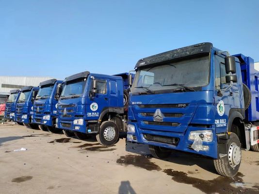 Transmission manuelle de type 6×4 roue motrice Sinotruck HOWO Bleu camion de décharge 10 pneus