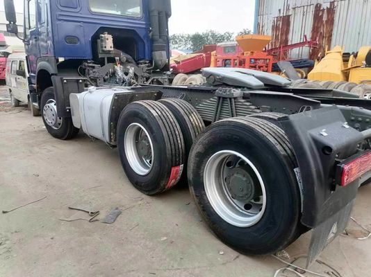 Sinotruk bleu HOWO 6X4 10 roues camion tracteur d'occasion avec une puissante capacité de remorquage