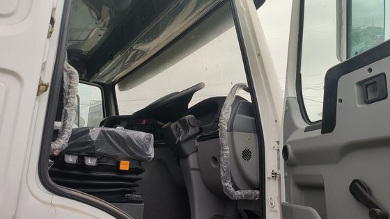Conception professionnelle Utilisé à la main gauche Sinotruk HOWO T7h 440HP 500HP 6X4
