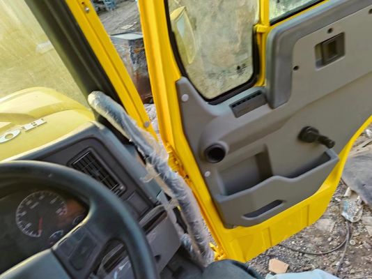 6*4 Vélos à bascule jaune de type U Vélos à roulement droit Vélos à décharge pour la construction Vélos HOWO ≤5