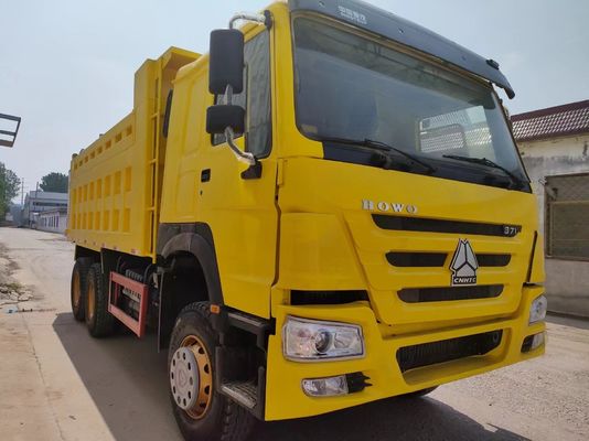 Blanc HOWO 6*4 Camion à décharge Camion à bascule Construction 40-50 tonnes avec conception de pneus radiaux