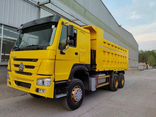 Blanc HOWO 6*4 Camion à décharge Camion à bascule Construction 40-50 tonnes avec conception de pneus radiaux
