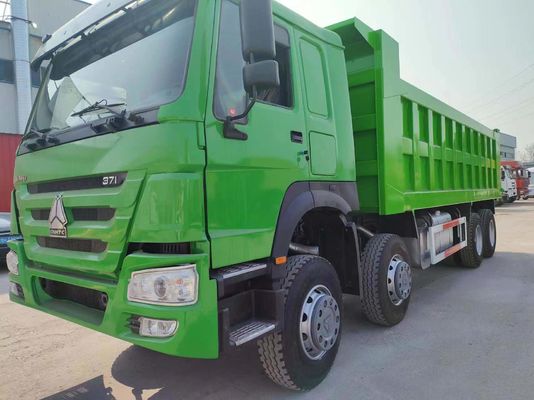 Sinotruk HOWO 8*4 Camion à ordures 375HP Couleur verte 10500 x 2600m x 3400mm