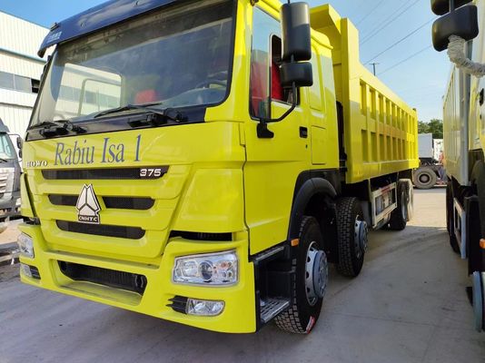 Conception de pneus radiaux Sinotruk HOWO 8*4 camion de décharge d'occasion avec une capacité de moteur de 6-8L