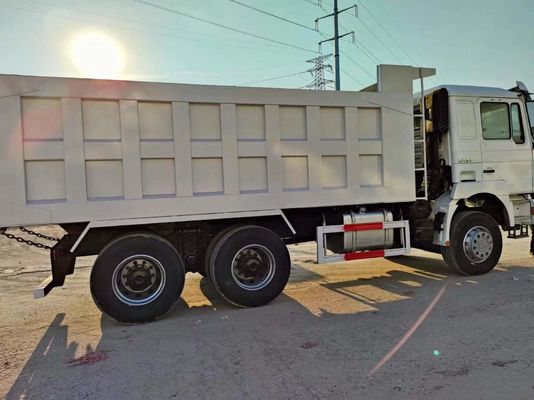Conception de pneus radiaux Shacman 6 × 4 F3000 camion à bascule camion à décharge pour l'exploitation minière