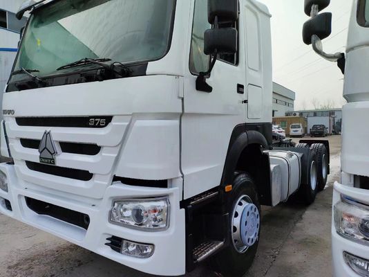 Sinotruck HOWO 6*4 Camion tracteur de 6 à 8 litres de moteur de 35 à 450 chevaux