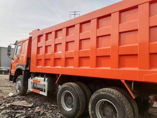 Sinotruck utilisé HOWO A7 6*4 10 roues camion de décharge 371-430HP avec conception de couleur mixte